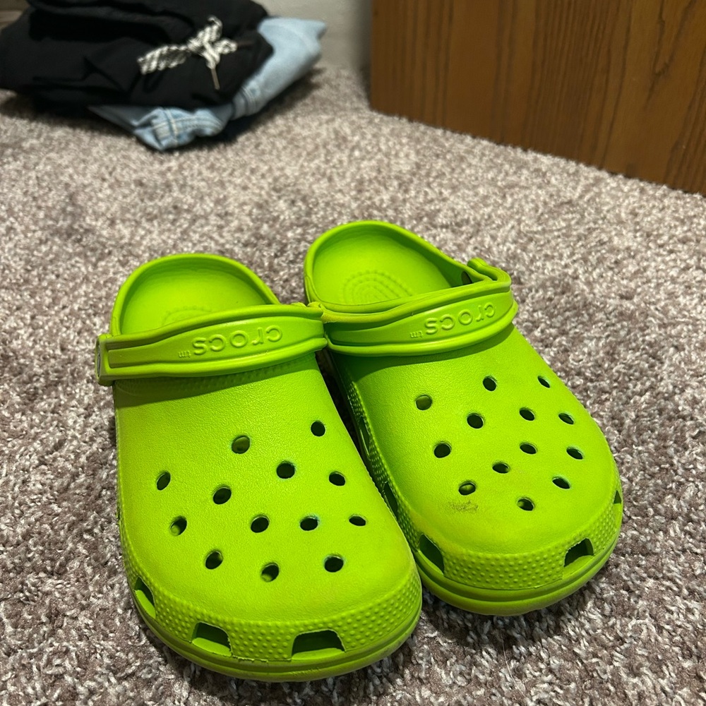 CROCS Green Sandals with Croslite Foam and Ventilation